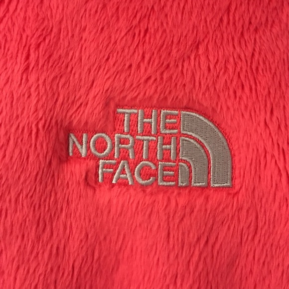The North Face Osito Fleece Jacket - Picture 2 of 6